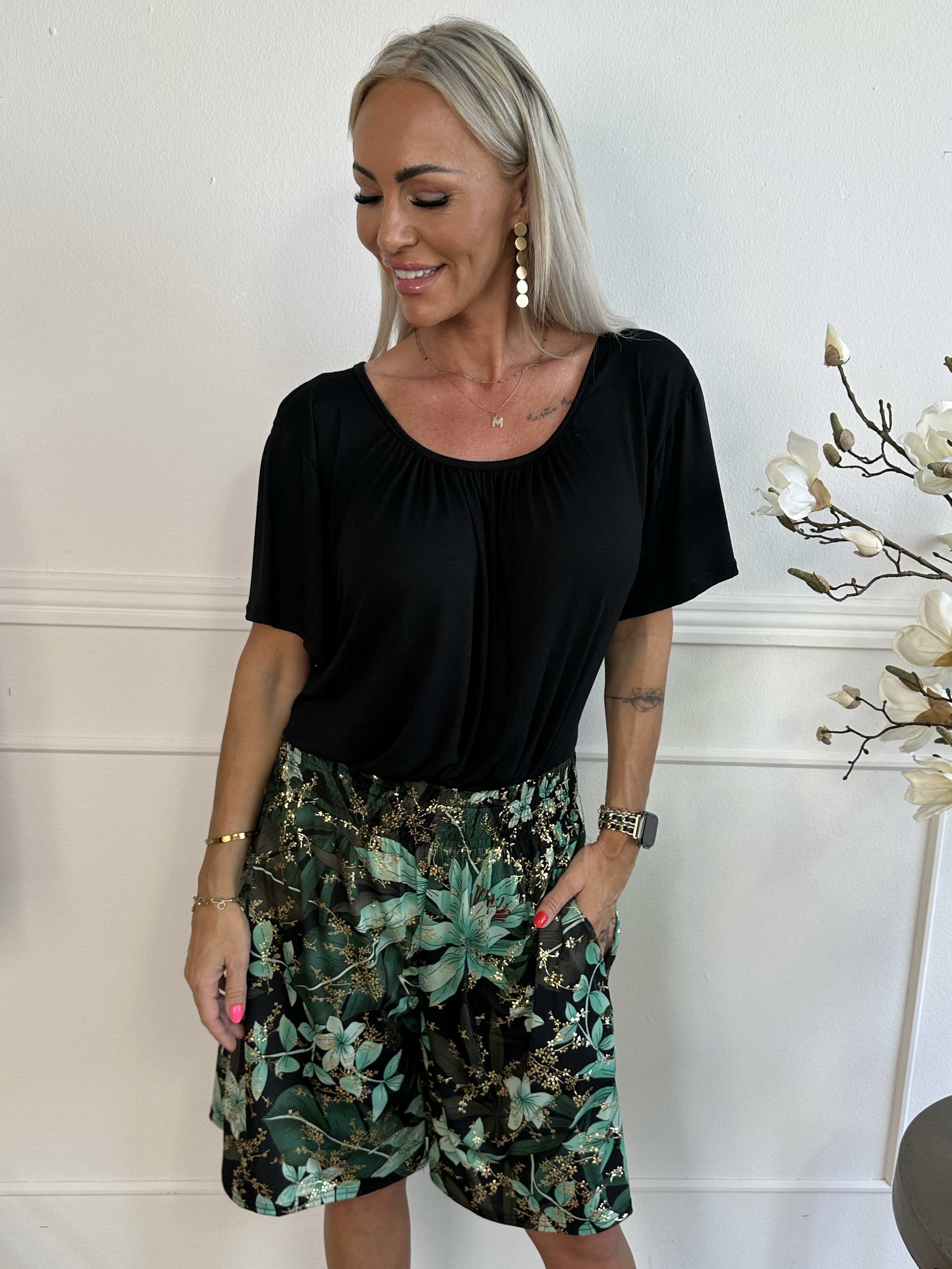 Pams Short Knickers - Elastiskt shorts med resårkant